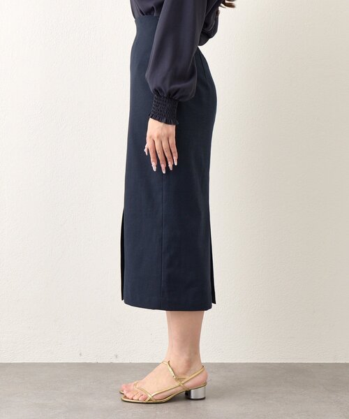 La boutique BonBon（ラブティックボンボン）の「【今すぐお届け！・サイズ展開】ドライオックスナロースカート（スカート・レディース・ピンク/ホワイト/サックスブルー/ネイビー・34/36/38）」の6枚目の写真