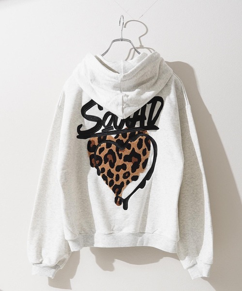 1111clothing(ワンフォークロージング)の「レオパード ハート サガラ刺繍 プルパーカー / Leopard Heart Sagara Embroidery Pullover Hoodie(パーカー・メンズ・ブラック系2/ブラック系1/ホワイト系2/ホワイト系1・M/L)」の9枚目の写真
