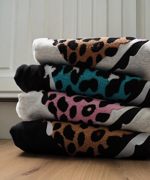 1111clothing(ワンフォークロージング)の「レオパード ハート サガラ刺繍 プルパーカー / Leopard Heart Sagara Embroidery Pullover Hoodie(パーカー・メンズ・ブラック系2/ブラック系1/ホワイト系2/ホワイト系1・M/L)」の14枚目の写真