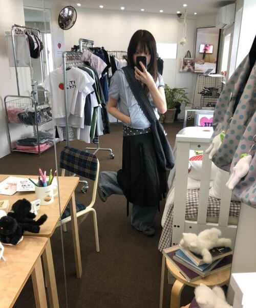 ITZAVIBE(イッザバイブ)の「SHIRRED WINDBREAKER - SKY BLUE(ナイロンジャケット・レディース・その他・ONE SIZE)」の10枚目の写真