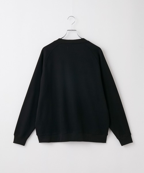 THE CRAFT CREW PRODUCTS(ザクラフトクループロダクツ)の「【UNNOTICEシリーズ】ドライワッフル リラックスフィット ラグランスリーブ カーディガン / 抗菌防臭・UVカット・マシンウォッシャブル【THE CRAFT CREW PRODUCTS】(カーディガン/ボレロ・メンズ・ブラック/グレイッシュベージュ/アッシュグレー/ダークブラウン/ダークネイビー/チャコール・S/M/L)」の11枚目の写真
