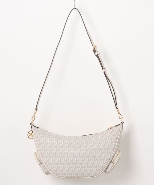 MICHAEL KORS(マイケルコース)の「MERRITT コンバーチブル ポケット ショルダー ミディアム - MKシグネチャー(ショルダーバッグ・レディース・ベージュ系その他・FREE)」の2枚目の写真