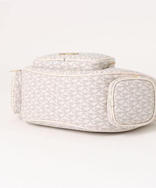 MICHAEL KORS(マイケルコース)の「MERRITT コンバーチブル ポケット ショルダー ミディアム - MKシグネチャー(ショルダーバッグ・レディース・ベージュ系その他・FREE)」の3枚目の写真
