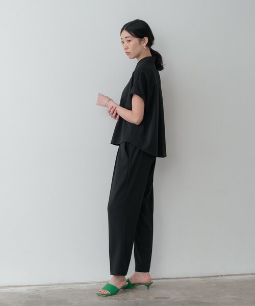 GALLEST(ギャレスト)の「Comfy SET UP|イージーテーパードパンツ【セットアップ対応/通勤/カセット服/接触冷感/UVカット】(その他パンツ・レディース・ブラック/ダークグレー/キャメル/ライトブルー・40/38/36/34)」の13枚目の写真