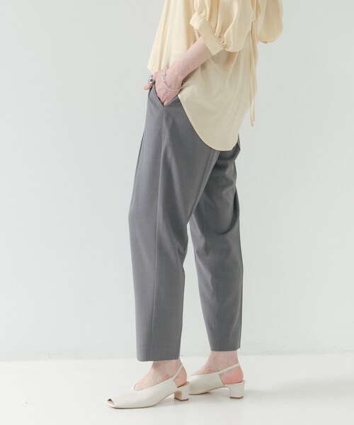 GALLEST(ギャレスト)の「Comfy SET UP|イージーテーパードパンツ【セットアップ対応/通勤/カセット服/接触冷感/UVカット】(その他パンツ・レディース・ブラック/ダークグレー/キャメル/ライトブルー・40/38/36/34)」の16枚目の写真