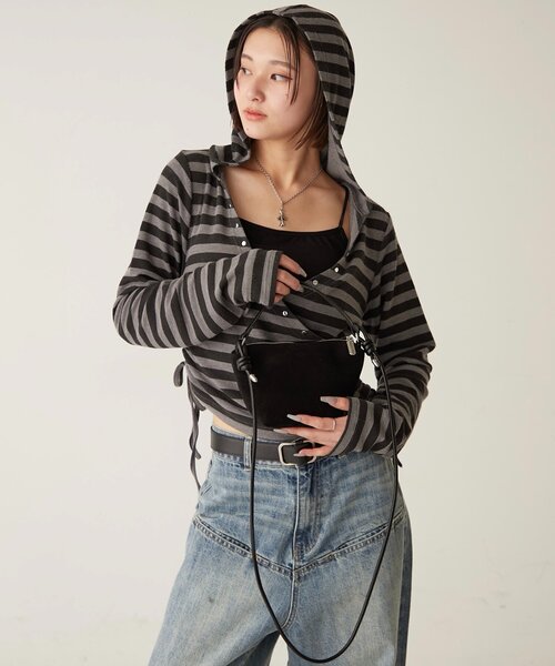 WHO'S WHO gallery(フーズフーギャラリー)の「【WEB限定】2WAYスウェードバッグ(ショルダーバッグ・レディース・ブラウン/イエロー/ブラック・FREE)」の4枚目の写真