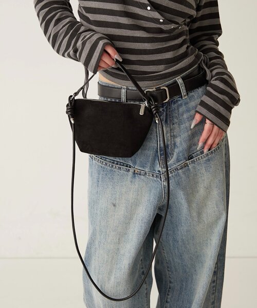 WHO'S WHO gallery(フーズフーギャラリー)の「【WEB限定】2WAYスウェードバッグ(ショルダーバッグ・レディース・ブラウン/イエロー/ブラック・FREE)」の6枚目の写真