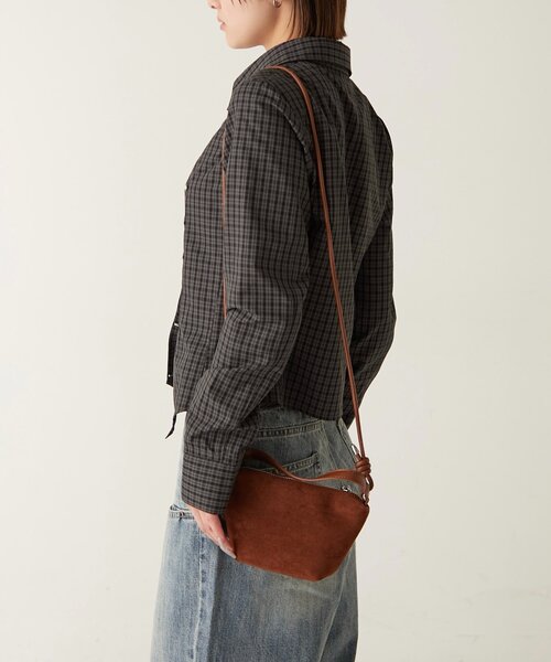 WHO'S WHO gallery(フーズフーギャラリー)の「【WEB限定】2WAYスウェードバッグ(ショルダーバッグ・レディース・ブラウン/イエロー/ブラック・FREE)」の8枚目の写真