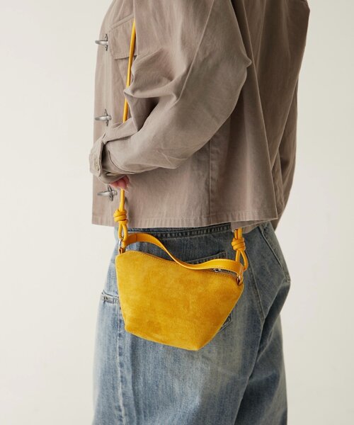 WHO'S WHO gallery(フーズフーギャラリー)の「【WEB限定】2WAYスウェードバッグ(ショルダーバッグ・レディース・ブラウン/イエロー/ブラック・FREE)」の12枚目の写真