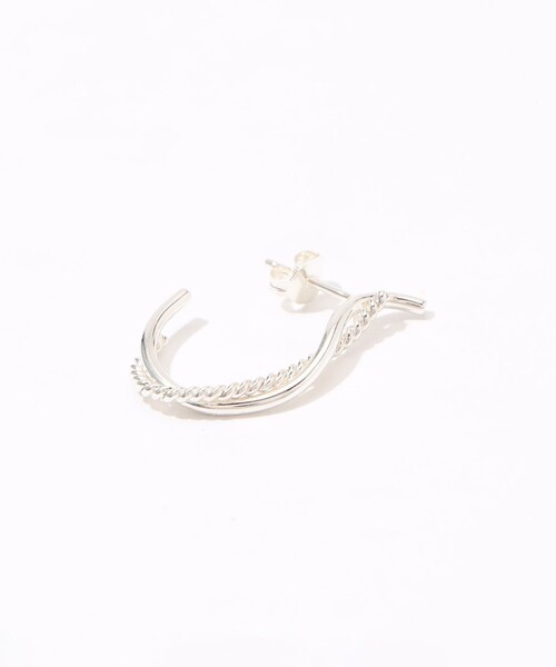 BAR JEWELLERY(バージュエリー)の「BAR Jewellery CONTRA シルバーピアス(ピアス(両耳用)・レディース・シルバー・FREE)」の3枚目の写真
