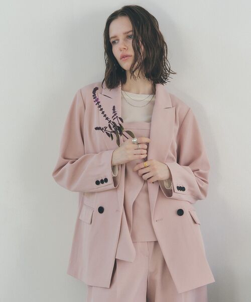 YECCA VECCA（イェッカヴェッカ）の「ロングテーラードジャケット（テーラードジャケット・レディース・ネイビー/ピンク/グレイッシュベージュ・FREE）」の6枚目の写真