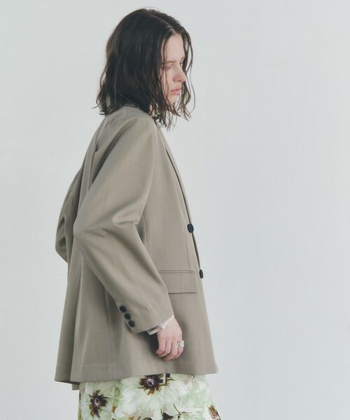 YECCA VECCA（イェッカヴェッカ）の「ロングテーラードジャケット（テーラードジャケット・レディース・ネイビー/ピンク/グレイッシュベージュ・FREE）」の21枚目の写真