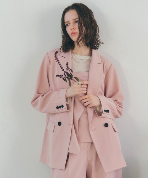 YECCA VECCA（イェッカヴェッカ）の「ロングテーラードジャケット（テーラードジャケット・レディース・ネイビー/ピンク/グレイッシュベージュ・FREE）」の11枚目の写真