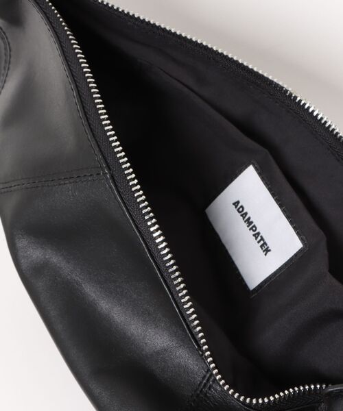ADAM PATEK(アダムパテック)の「【ADAMPATEK】water repellent leather mini shoulder bag/撥水レザーミニショルダーバッグ/AP2619001(ショルダーバッグ・レディース・ブラック・FREE)」の8枚目の写真