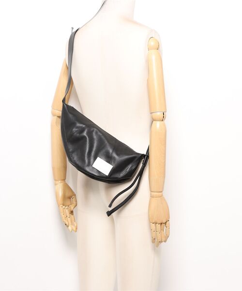 ADAM PATEK(アダムパテック)の「【ADAMPATEK】water repellent leather mini shoulder bag/撥水レザーミニショルダーバッグ/AP2619001(ショルダーバッグ・レディース・ブラック・FREE)」の7枚目の写真