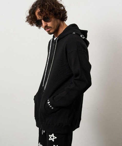 STUD MUFFIN(スタッドマフィン)の「STUD MUFFIN/スタッドマフィン/コットンワッフル ペイズリーサガラジップパーカー/614-02863(パーカー・メンズ・ブラック・3)」の4枚目の写真