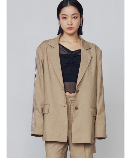 EMODA（エモダ）の「ダブルラインスリーブオーバージャケット（テーラードジャケット・レディース・グレー/ベージュ・FREE）」の6枚目の写真