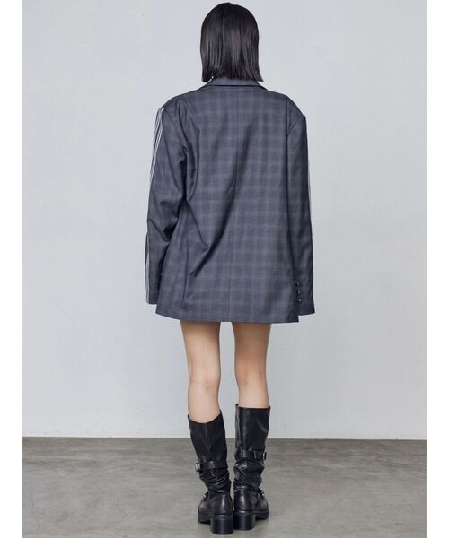 EMODA（エモダ）の「ダブルラインスリーブオーバージャケット（テーラードジャケット・レディース・グレー/ベージュ・FREE）」の8枚目の写真