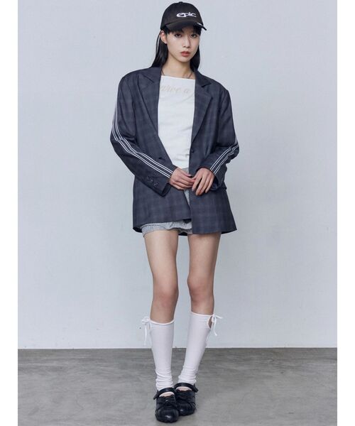 EMODA（エモダ）の「ダブルラインスリーブオーバージャケット（テーラードジャケット・レディース・グレー/ベージュ・FREE）」の16枚目の写真