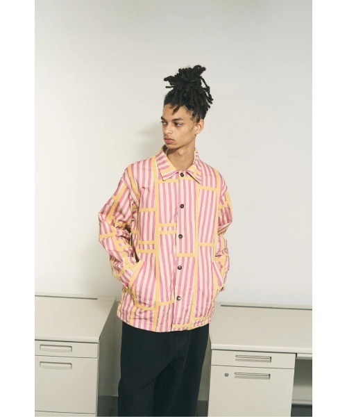 PHINGERIN(フィンガリン)の「TRIM PATTERN JACKET(その他アウター・メンズ・ネイビー系/ピンク系その他・L)」の3枚目の写真