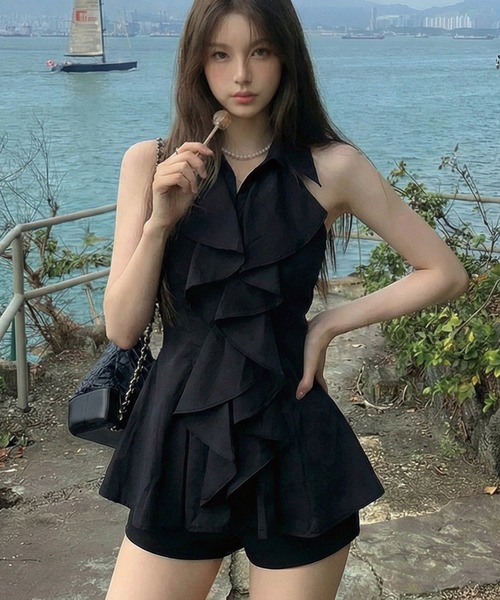 ADDITION STORE（アディションストア）の「＼胸元のフリル大人っぽ◎ワンホンコーデにオススメ／フリルノースリーブ ブラウス（シャツ/ブラウス・レディース・ブラック/ホワイト・SMALL/MEDIUM/LARGE）」の11枚目の写真