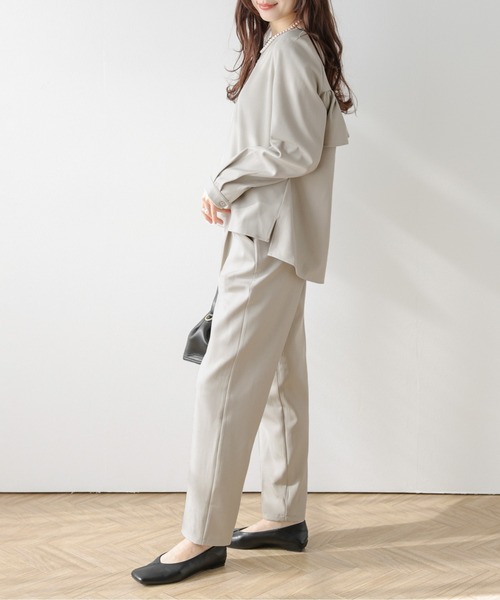 AMELY(エミリー)の「バックフリルブラウス&パンツ セットアップ(セットアップ・レディース・ベージュ/ネイビー/ベージュ系その他・L/M)」の14枚目の写真