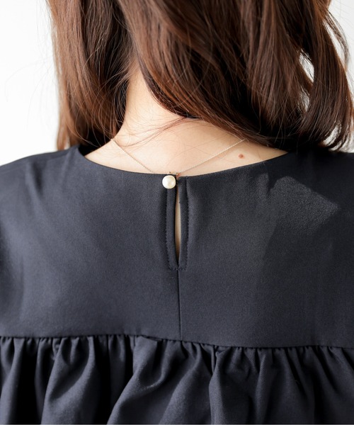 AMELY(エミリー)の「バックフリルブラウス&パンツ セットアップ(セットアップ・レディース・ベージュ/ネイビー/ベージュ系その他・L/M)」の11枚目の写真