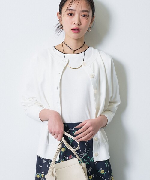 INDIVI（インディヴィ）の「【洗える／前後2WAY／アンサンブル可能】ドルマンスリーブカーディガン（カーディガン/ボレロ・レディース・ブラック/ブルー/ホワイト/ピンク系・13/15 /19/38）」の8枚目の写真