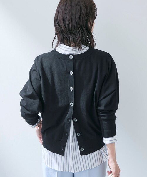 INDIVI（インディヴィ）の「【洗える／前後2WAY／アンサンブル可能】ドルマンスリーブカーディガン（カーディガン/ボレロ・レディース・ブラック/ブルー/ホワイト/ピンク系・13/15 /19/38）」の15枚目の写真