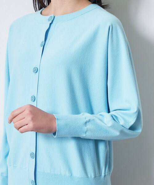 INDIVI（インディヴィ）の「【洗える／前後2WAY／アンサンブル可能】ドルマンスリーブカーディガン（カーディガン/ボレロ・レディース・ブラック/ブルー/ホワイト/ピンク系・13/15 /19/38）」の5枚目の写真