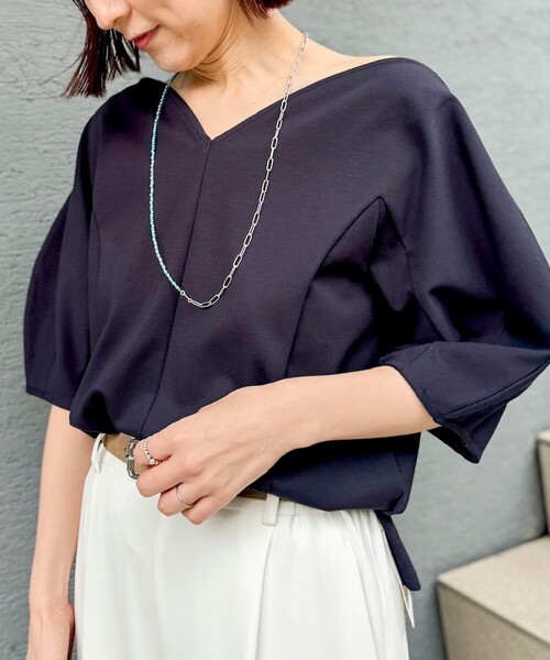 NOLLEY’S（ノーリーズ）の「【WEB限定】ウォッシャブルハートネックカットソー（Tシャツ/カットソー・レディース・ネイビー/オフホワイト/レッド・FREE）」の2枚目の写真