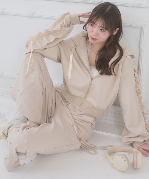 MAJESTIC LEGON（マジェスティックレゴン）の「スリット入りキラキラスウェットパンツ（スウェットパンツ・レディース・グレー/ピンクベージュ/アイボリー・MEDIUM）」の9枚目の写真