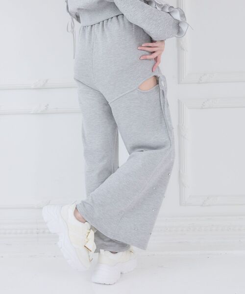 MAJESTIC LEGON（マジェスティックレゴン）の「スリット入りキラキラスウェットパンツ（スウェットパンツ・レディース・グレー/ピンクベージュ/アイボリー・MEDIUM）」の15枚目の写真