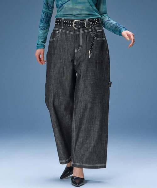 X-girl(エックスガール)の「STAR STUDDED FAUX LEATHER BELT(ベルト・レディース・ホワイト/ブラック・ONE SIZE)」の3枚目の写真