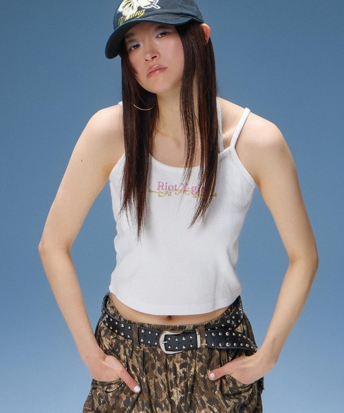 X-girl(エックスガール)の「STAR STUDDED FAUX LEATHER BELT(ベルト・レディース・ホワイト/ブラック・ONE SIZE)」の11枚目の写真