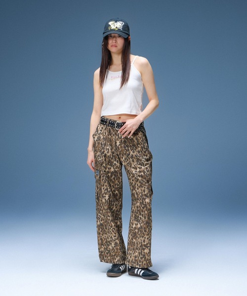 X-girl(エックスガール)の「STAR STUDDED FAUX LEATHER BELT(ベルト・レディース・ホワイト/ブラック・ONE SIZE)」の12枚目の写真