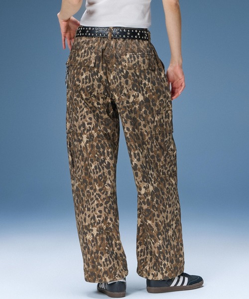 X-girl(エックスガール)の「STAR STUDDED FAUX LEATHER BELT(ベルト・レディース・ホワイト/ブラック・ONE SIZE)」の14枚目の写真