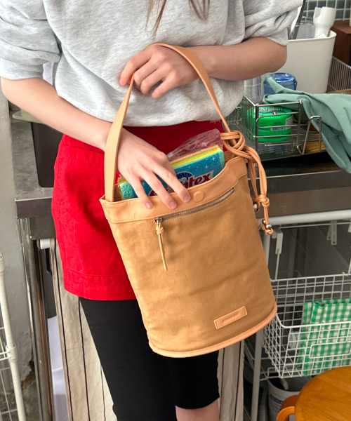 FIND KAPOOR（ファインドカプア）の「リバーシブルエナバッグ23 - 3カラー（ショルダーバッグ・レディース・レッド/ベージュ系その他2/ブラック/ブルーグレー・FREE）」の9枚目の写真