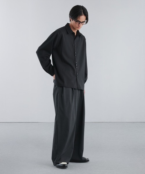 Adoon plain（アドーンプレーン）の「RAFFINEL LINEN-BLEND MULTI -BUTTON SHIRT / ラフィネルリネンブレンドマルチボタンシャツ（シャツ/ブラウス・メンズ・ブラック/ライトグレー/ブルー・LARGE/MEDIUM）」の20枚目の写真