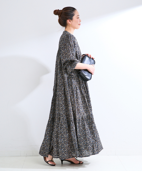 Fanaka（ファナカ）の「【WEB限定】手洗い可 / 別注 / FANAKA / コバナプリントワンピ（ワンピース・レディース・ブラック・FREE）」の4枚目の写真