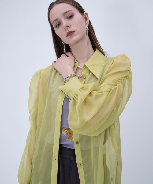 HARE（ハレ）の「ギャザーシアーシャツ(HARE)（シャツ/ブラウス・レディース・ブルー/ブラック/グリーン/ピンク/イエロー/パープル・FREE）」の5枚目の写真