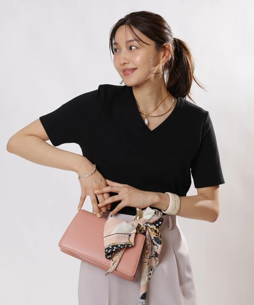 JUSGLITTY(ジャスグリッティー)の「スカーフ付きTシャツ(Tシャツ/カットソー・レディース・ブラック/ピンク/ホワイト・2)」の7枚目の写真