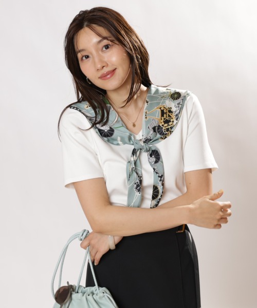 JUSGLITTY(ジャスグリッティー)の「スカーフ付きTシャツ(Tシャツ/カットソー・レディース・ブラック/ピンク/ホワイト・2)」の19枚目の写真