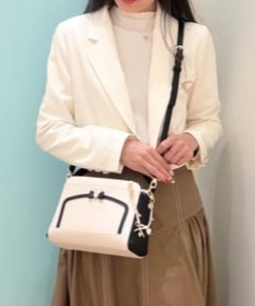 SAMANTHAVEGA（サマンサベガ）の「プチリボンショルダーバッグ（ショルダーバッグ・レディース・ピンク/ブラック/ベージュ・FREE）」の2枚目の写真