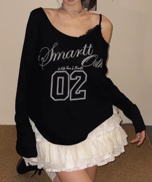 ViViDAY(ビビデー)の「フロント英字プリント レースキャミイン レイヤード風透けロンT(Tシャツ/カットソー・レディース・ブラック/ホワイト・M)」の11枚目の写真