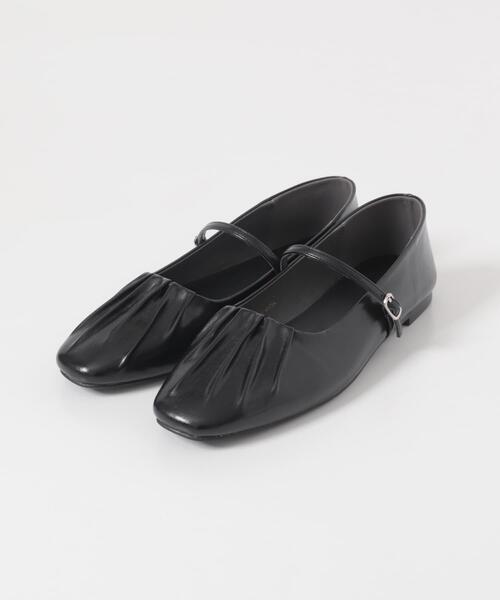 SENSE OF PLACE by URBAN RESEARCH（センスオブプレイスバイアーバンリサーチ）の「『抗菌/消臭』ギャザーフラットパンプス（パンプス・レディース・ブラック/アイボリー・MEDIUM/SMALL/LARGE）」の7枚目の写真