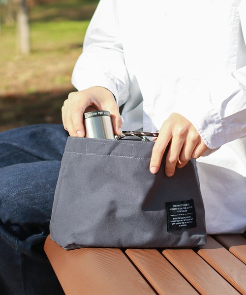 POST GENERAL（ポストジェネラル）の「POST GENERAL ポストジェネラル THE LUNCH COOLER TOTE ザ ランチクーラートート（トートバッグ・メンズ・グレー/ブラック/オリーブ/ネイビー・FREE）」の15枚目の写真