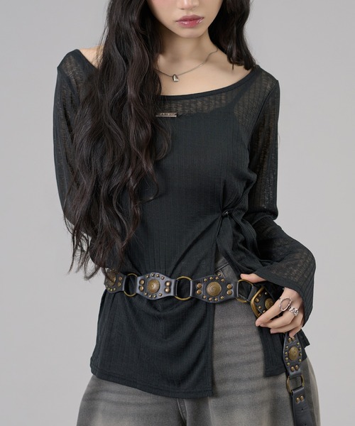 apres jour mignon(アプレジュールミニョン)の「スリット入りワンショルトップス(Tシャツ/カットソー・レディース・ライトグレー/オフホワイト/ブラウン系その他/ブラック/ピンク・フリー/LARGE)」の1枚目の写真
