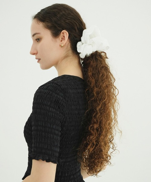 CLANE(クラネ)の「SHIRRING HALF SLEEVE BLOUSE(シャツ/ブラウス・レディース・アイボリー/ブラック・1/2)」の11枚目の写真