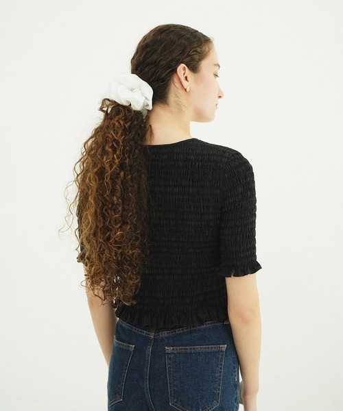 CLANE(クラネ)の「SHIRRING HALF SLEEVE BLOUSE(シャツ/ブラウス・レディース・アイボリー/ブラック・1/2)」の13枚目の写真